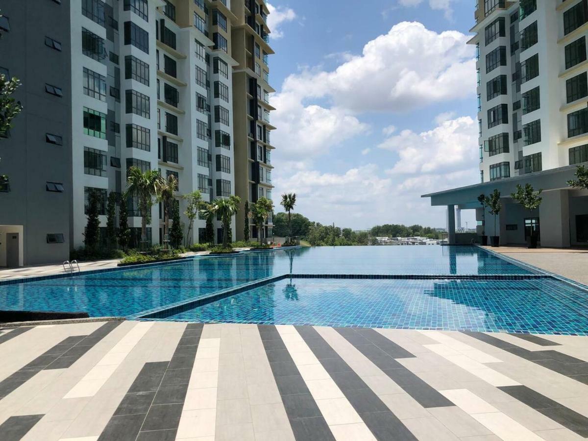 Bahaamas@Arc Lägenhet Johor Bahru Exteriör bild